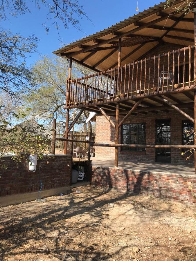 Kruger Wild Dog Inn Marloth Park Εξωτερικό φωτογραφία