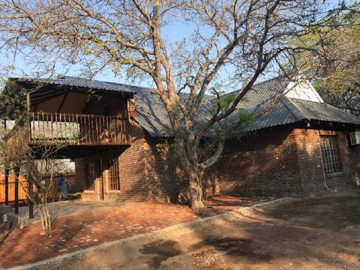 Kruger Wild Dog Inn Marloth Park Εξωτερικό φωτογραφία