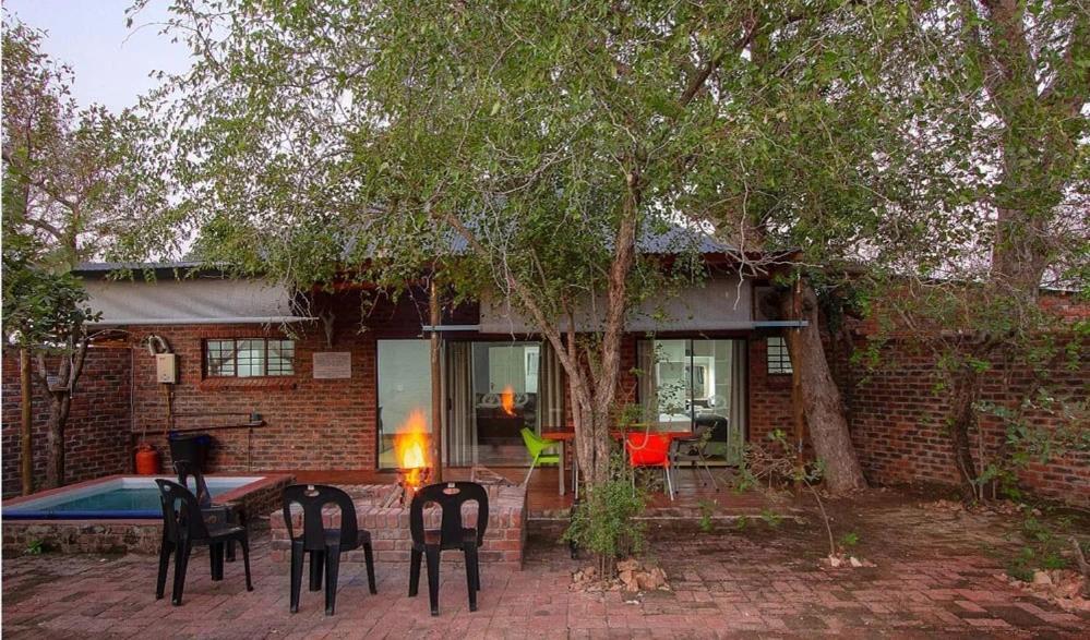 Kruger Wild Dog Inn Marloth Park Εξωτερικό φωτογραφία