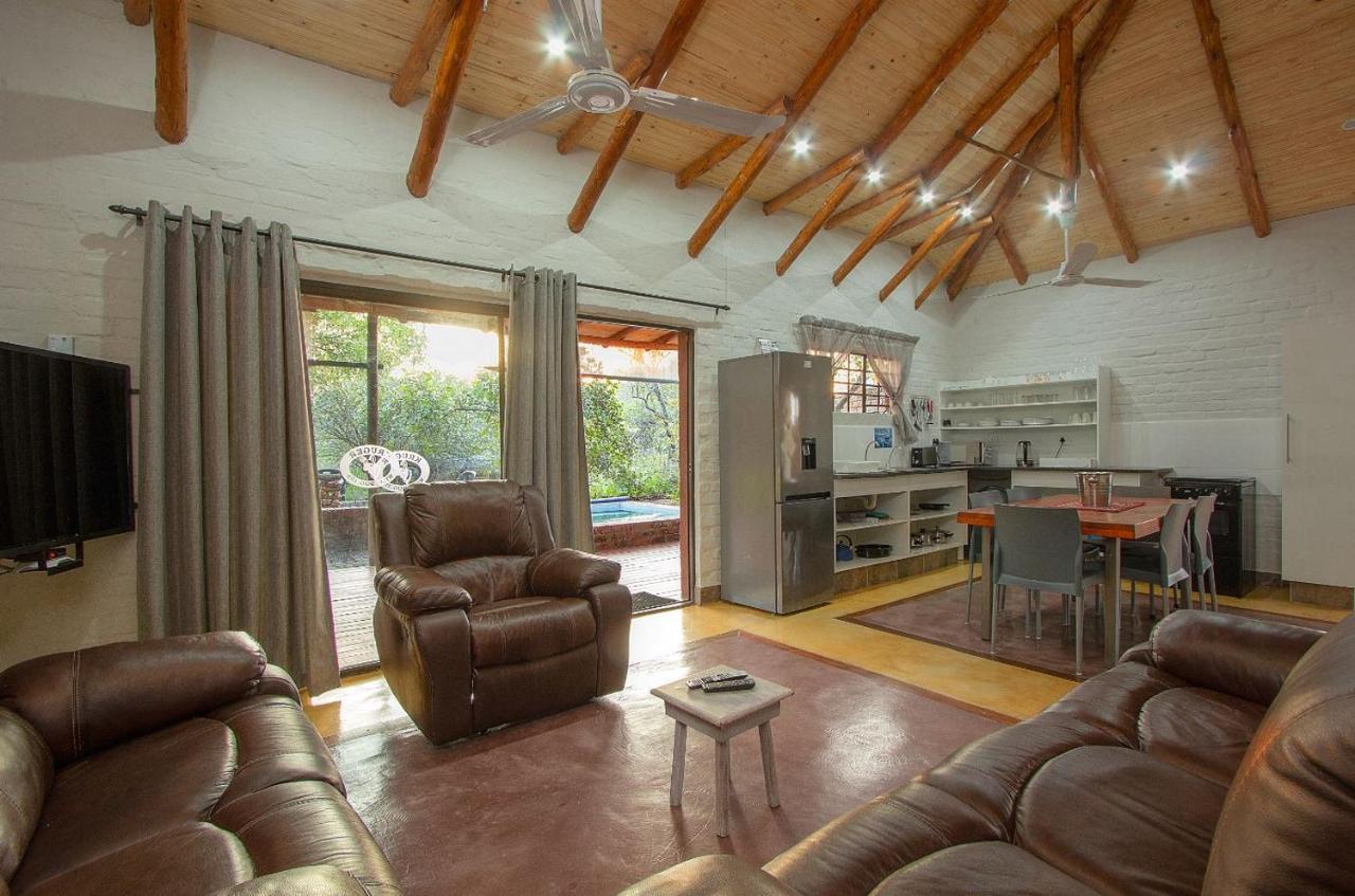 Kruger Wild Dog Inn Marloth Park Εξωτερικό φωτογραφία